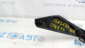Toyota Venza 21 rear bumper molding - structure, broken fasteners, crack