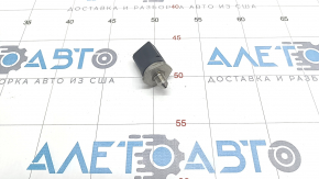 Fuel pressure sensor BMW F30 12-16 N20 on the fuel rail