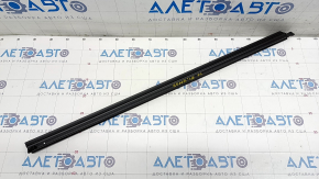 Glass seal inner door front left Hyundai Kona 18-23