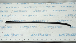 Right windshield molding Audi Q7 4L 10-15 tear