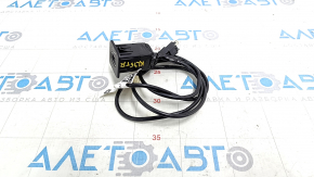 USB Hub Center Console Jeep Cherokee KL 14-