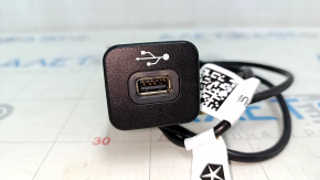 USB Hub Center Console Jeep Cherokee KL 14-
