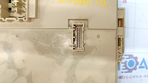 Hyundai Kona 18-23 under-dash fuse box