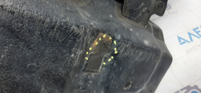 Right engine guard Toyota Prius 20 04-09 torn fasteners, crack