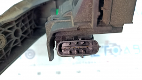 VW CC 08-17 gas pedal broken fasteners