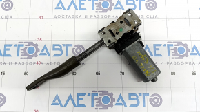 Motor for adjusting the lower cushion of the driver's seat VW CC 08-17 rear