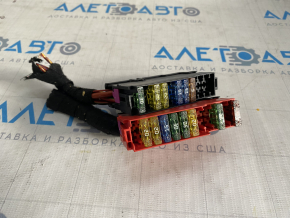 Audi Q7 4L 10-15 fuse box
