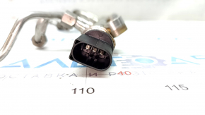 Fuel rail left BMW X5 F15 14-18 4.4T with sensor