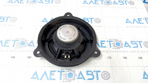 Speaker rear left Nissan Rogue 14-20 fractures, dented