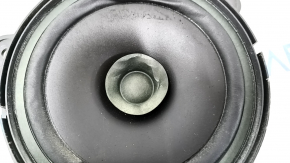Speaker rear right Nissan Pathfinder 13-20 dented