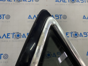 Window blind glass rear left Audi Q7 4L 10-15 with moldings, tinted, scratches