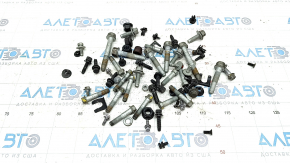 Rear suspension hardware Hyundai Kona 18-23 incomplete