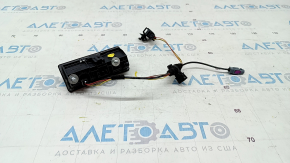 Rear view camera with button and trunk release handle VW Tiguan 09-17