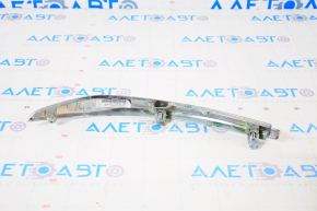 Rear bumper molding left Nissan Murano z52 15- minor scratches