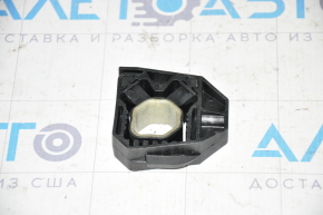 Radiator mount support right VW Passat b8 16-19,
