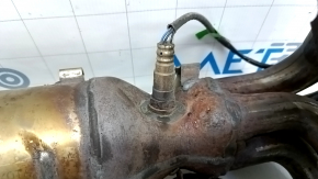 Exhaust manifold with catalytic converter Lexus ES300h 13-18 with lambda, broken stud