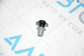 Clip for front right wing arch trim Audi Q5 80A 18-24