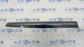 Door trim lower chrome rear left Infiniti JX35 QX60 13- scratches
