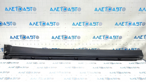 Right threshold Ford Explorer 11-19 structure, scratches