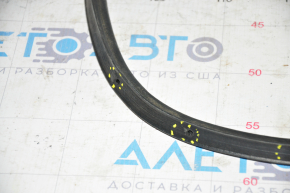 Rear bonnet seal Ford Mustang mk6 15 - tears