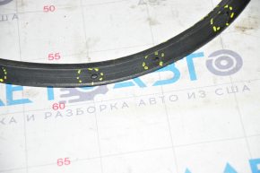Rear bonnet seal Ford Mustang mk6 15 - tears