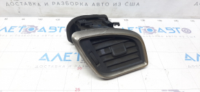 Right dashboard air duct deflector Nissan Murano z52 15-18 chrome has become cloudy, scuffs