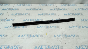 Inner glass seal for rear right door Audi Q5 80A 18-24