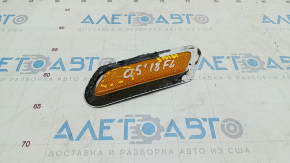 Front bumper reflector left Audi Q5 80A 18-20 broken, peeled off