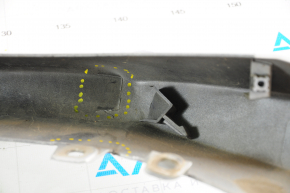 Mitsubishi Outlander 16-21 front bumper lip scratches, torn fastening