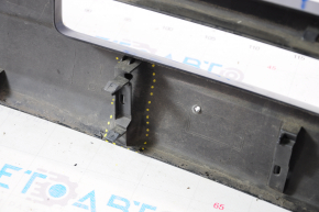 Front bumper trim central Mitsubishi Outlander 16-21 rest scratches, bumps, broken fasteners
