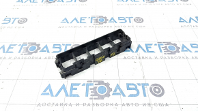 Relay block housing underhood left Infiniti JX35 QX60 13- middle part