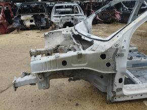 Front left quarter Ford Explorer 16-19 on the body, white