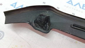 Central bonnet seal Audi A5 F5 17 - melted, broken fastener
