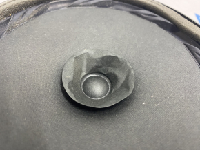 Subaru Forester 14-18 SJ rear left speaker is pressed, the mount is broken