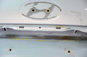 Trunk lid Hyundai Sonata 11-15 silver SM rust