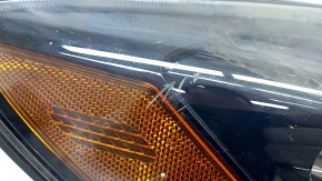 Headlight front right bare Ford Escape MK4 20-22 halogen + LED DRL, broken fasteners, broken housing, scratches, spare parts unit does not work