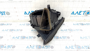 The stove housing is bare, the right part is the fan of the Infiniti JX35 QX60 13-