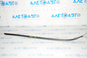 Windshield molding right Ford Edge 15 - worn