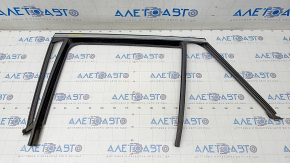 Rear left glass seal Mercedes GLC 16-22 with chrome molding