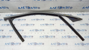 Front right door glass seal Mercedes GLC 16-22 with chrome molding