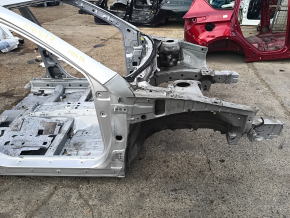 Front right quarter Toyota Camry v40 on the body, silver
