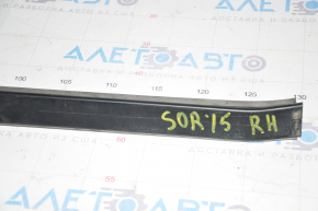 Windshield molding right Kia Sorento 10-15 scratch