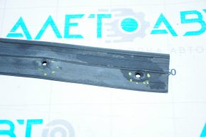 Central hood seal Lincoln MKC 15 - tears