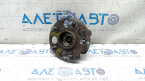 Rear right hub Lexus RX300 RX330 RX350 RX400h 04-09 AWD