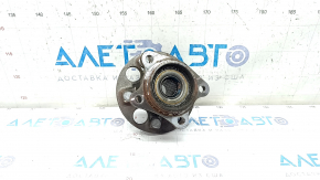 Rear left hub Lexus RX300 RX330 RX350 RX400h 04-09 AWD