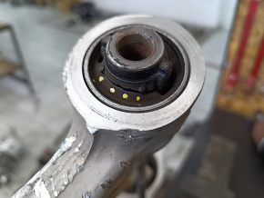 Lower front left arm Infiniti QX50 19 - cracked silent, torn silent