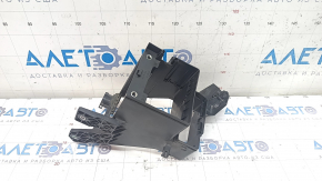 Housing of the fuse box under the hood middle part Lexus RX400h 06-08