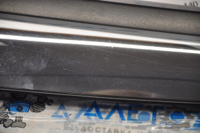 Door trim lower front left Nissan Murano z52 15- scratch, sand on chrome