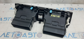Central dashboard duct Subaru Legacy 15-19 scuffs on chrome