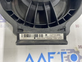 Chevrolet Volt 11-15 rear right speaker dented